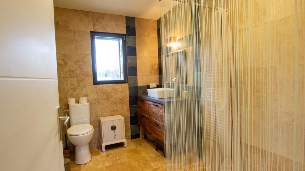 Photo of Bathroom in Veyrines-de-Vergt