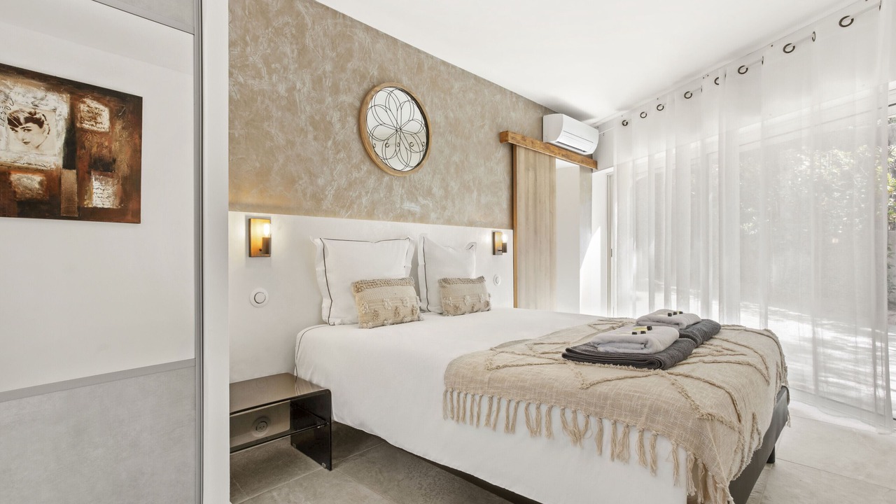 Photo of Bedroom in La Nartelle