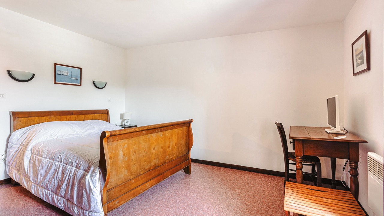 Photo of Bedroom in Romegoux