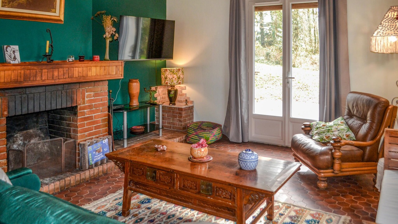 Photo of Bedroom in Saint-Saud-Lacoussiere