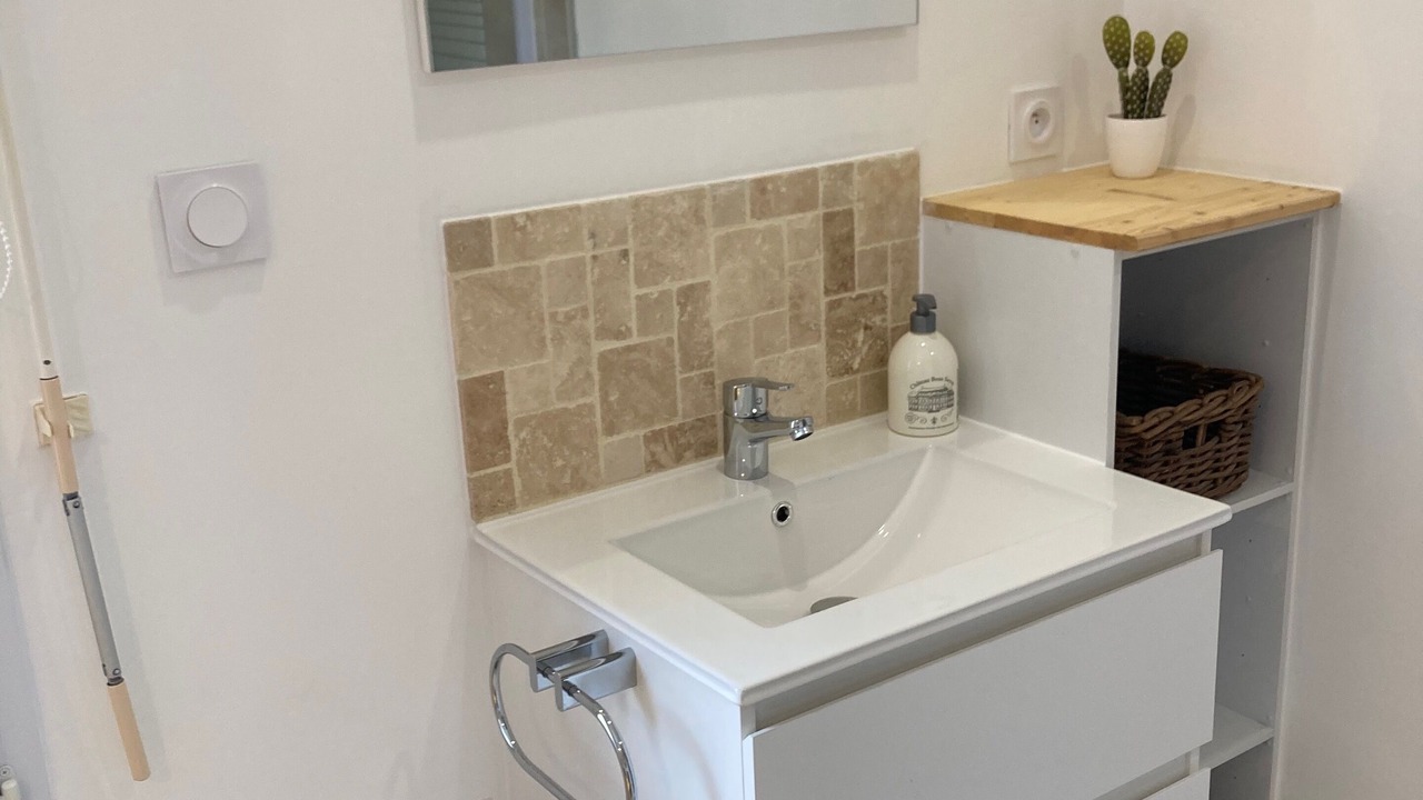 Photo of Bathroom in Lalinde