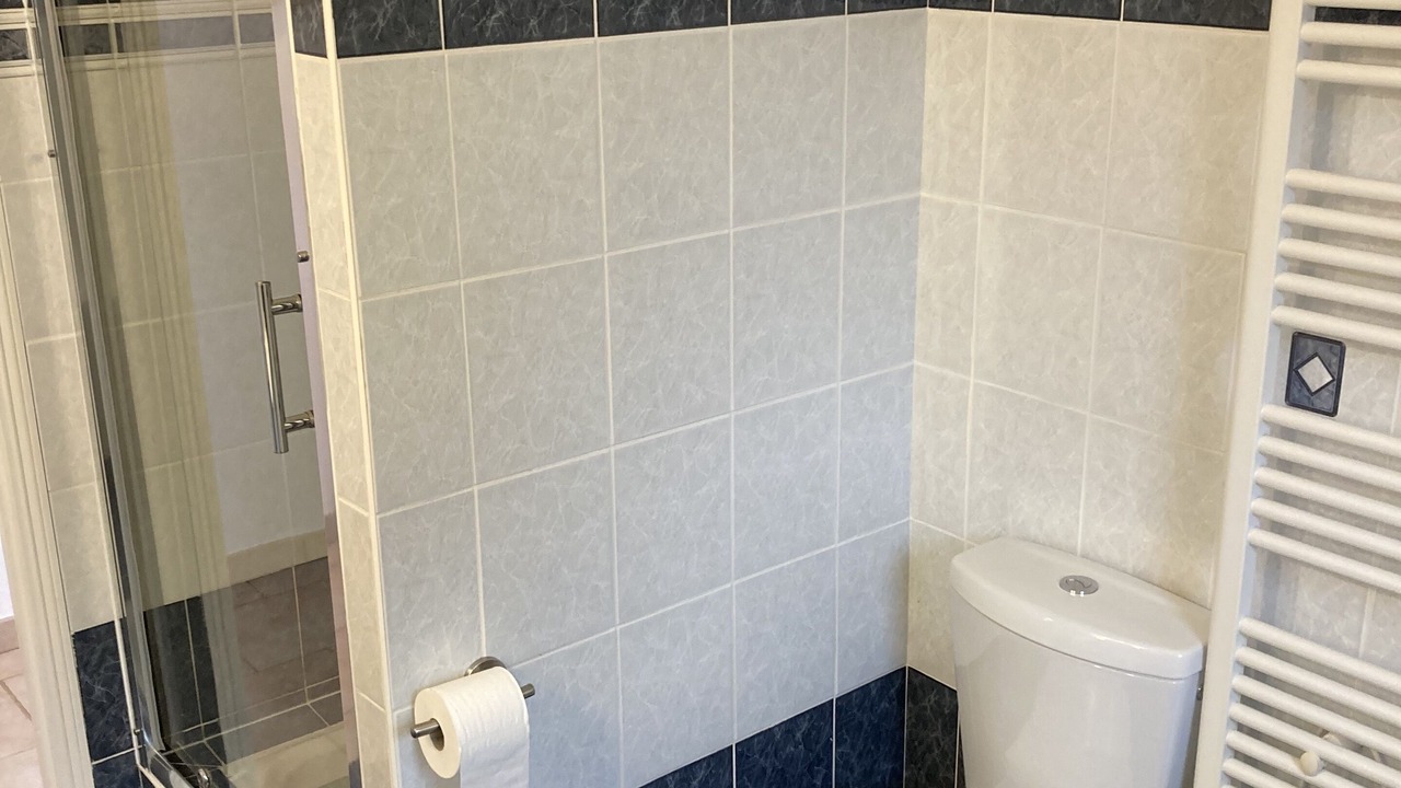 Photo of Bathroom in Lalinde