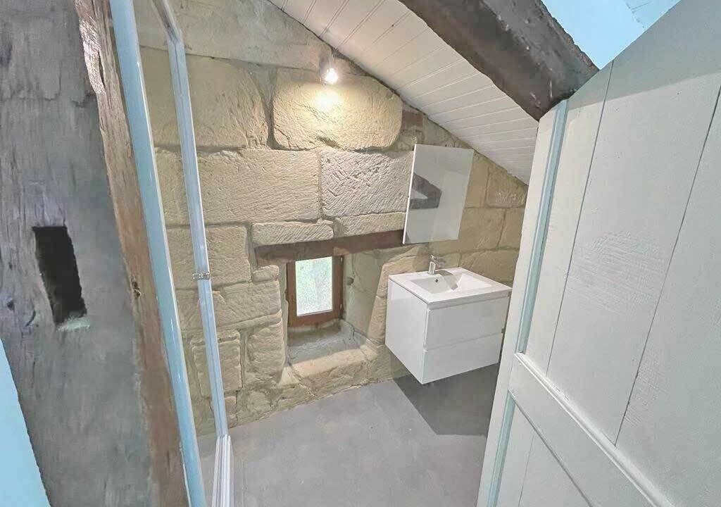 Photo of Bathroom in Serignac-Peboudou