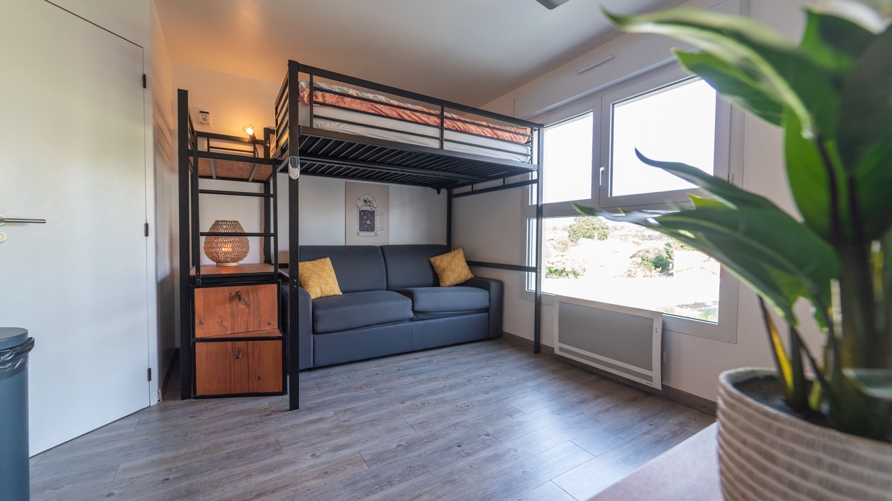 Photo of Livingroom in Jaunay-Clan