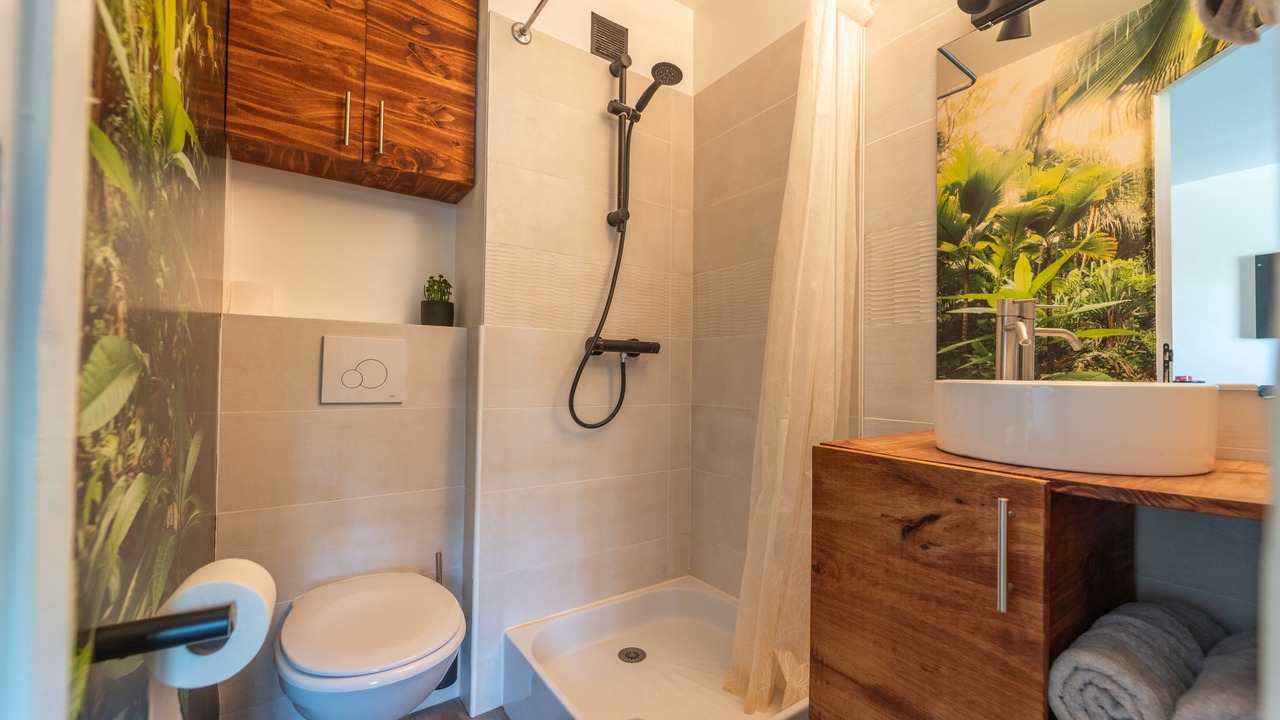 Photo of Bathroom in Jaunay-Clan