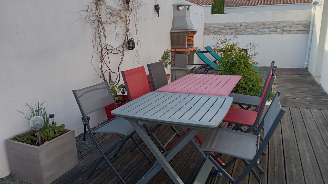 Photo of Outdoor in Cheray