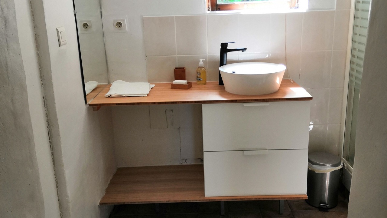 Photo of Bathroom in Coux-et-Bigaroque-Mouzens