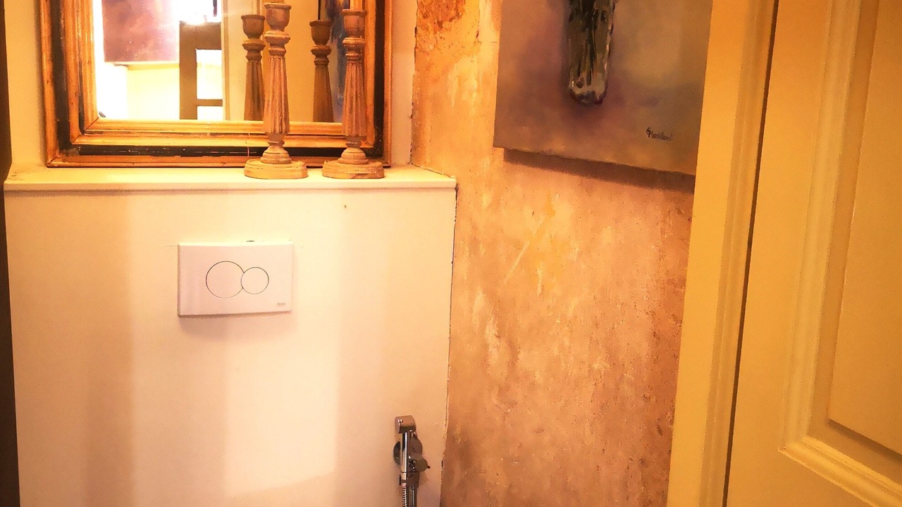 Photo of Bathroom in Cadouin