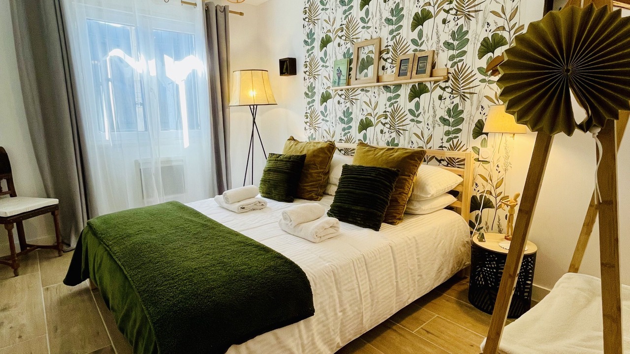 Photo of Bedroom in Entraigues-sur-la-Sorgue