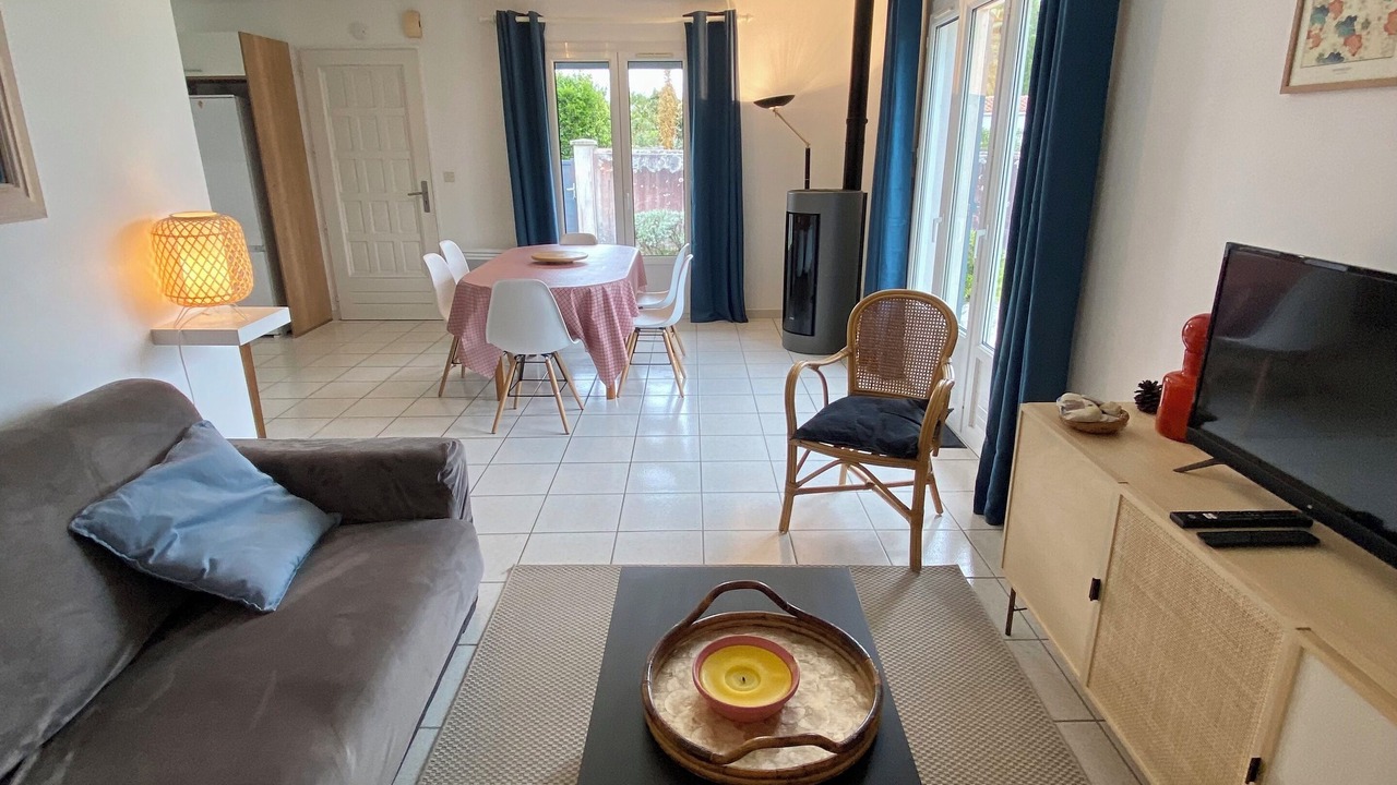 Photo of Livingroom in La Bree-les-Bains