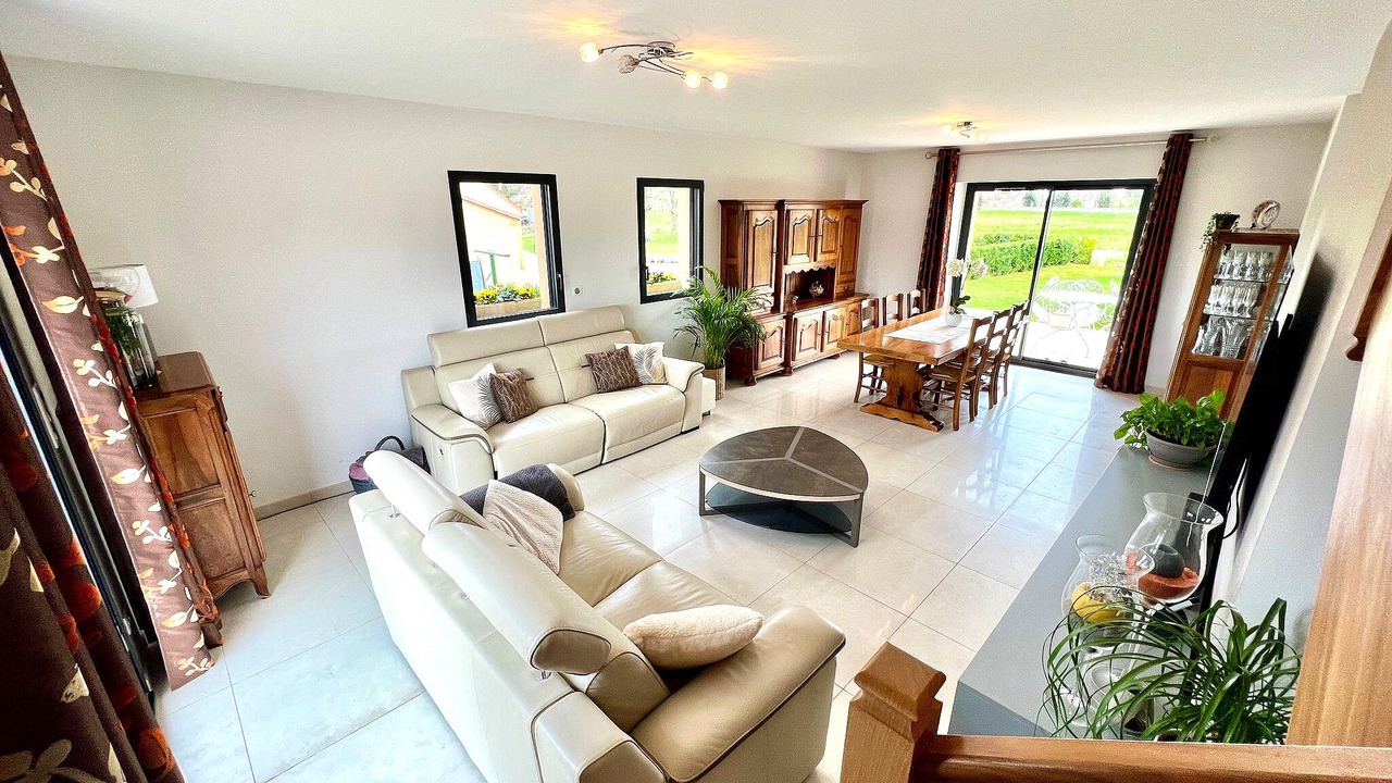Photo of Livingroom in Saint-Crepin-et-Carlucet