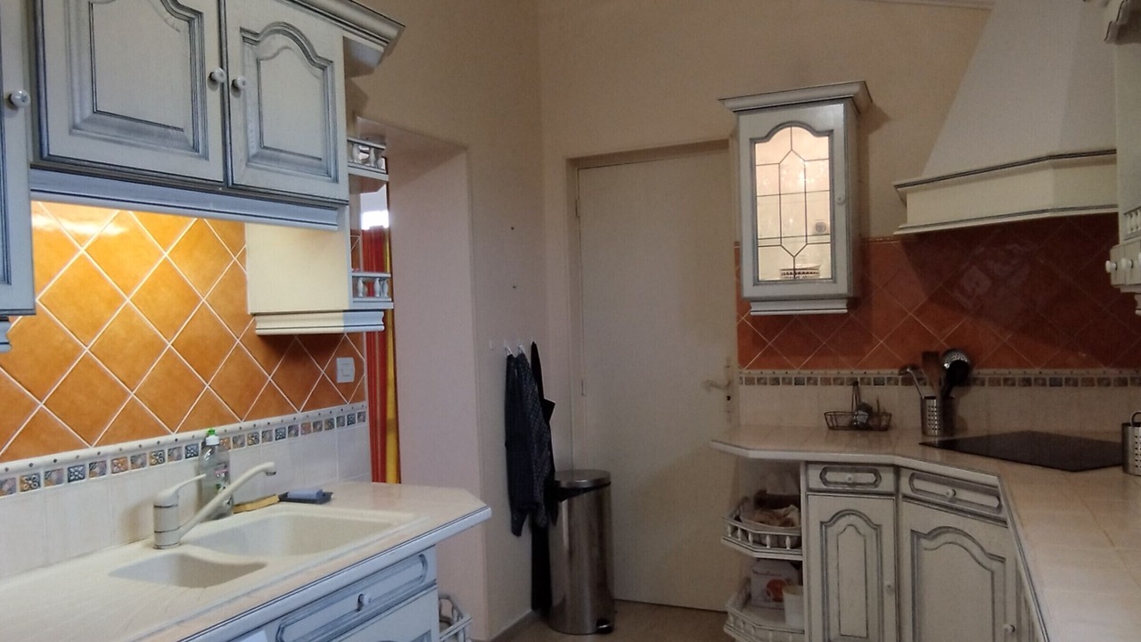 Photo of Kitchen in Domino