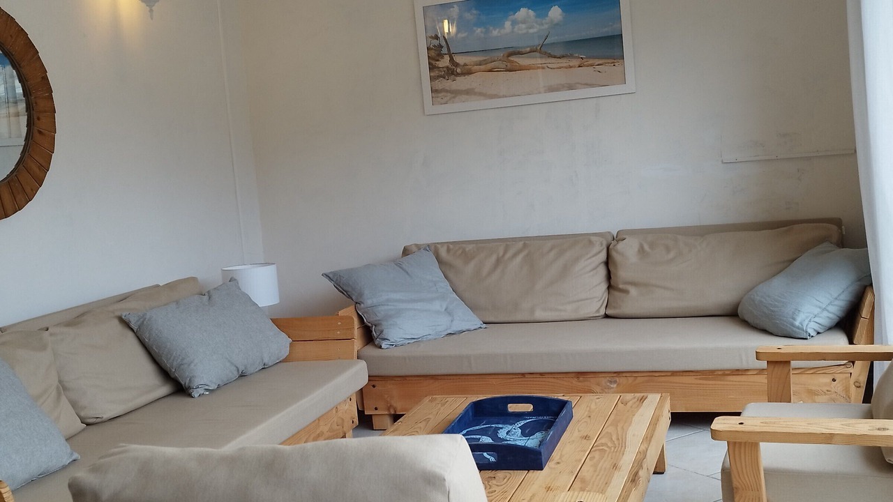 Photo of Livingroom in Domino