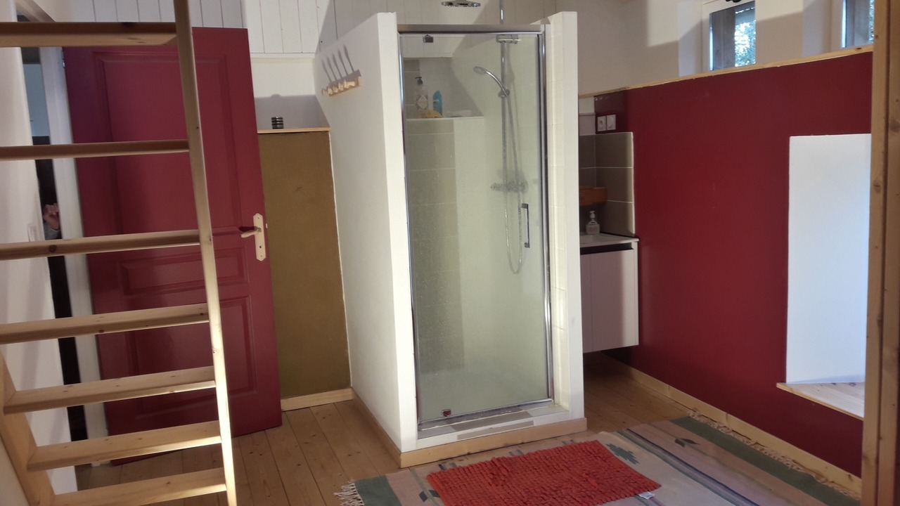 Photo of Bathroom in Archigny
