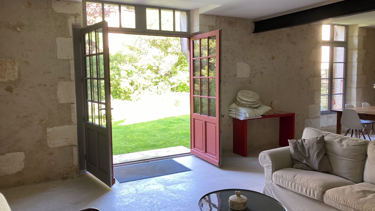 Photo of Livingroom in Saint-Hilaire-d'Estissac