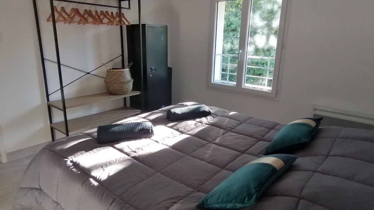 Photo of Bedroom in Leognan