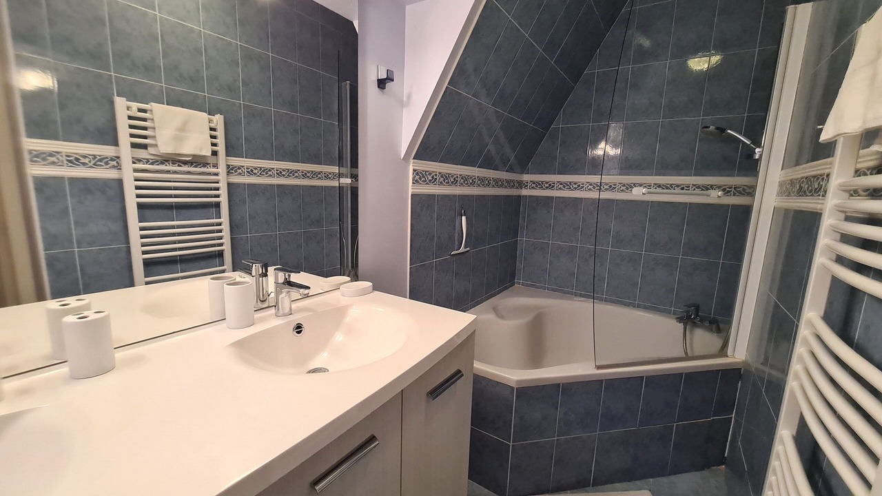 Photo of Bathroom in Cenac-et-Saint-Julien