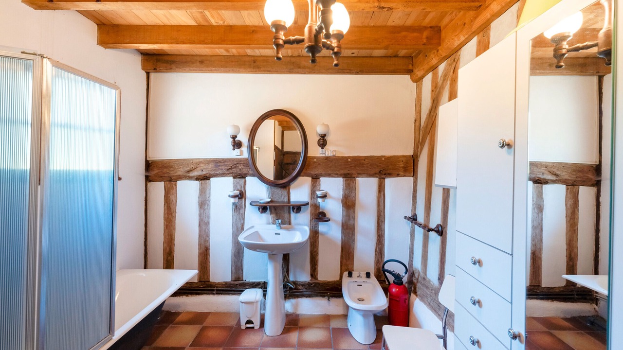 Photo of Bathroom in Sabres