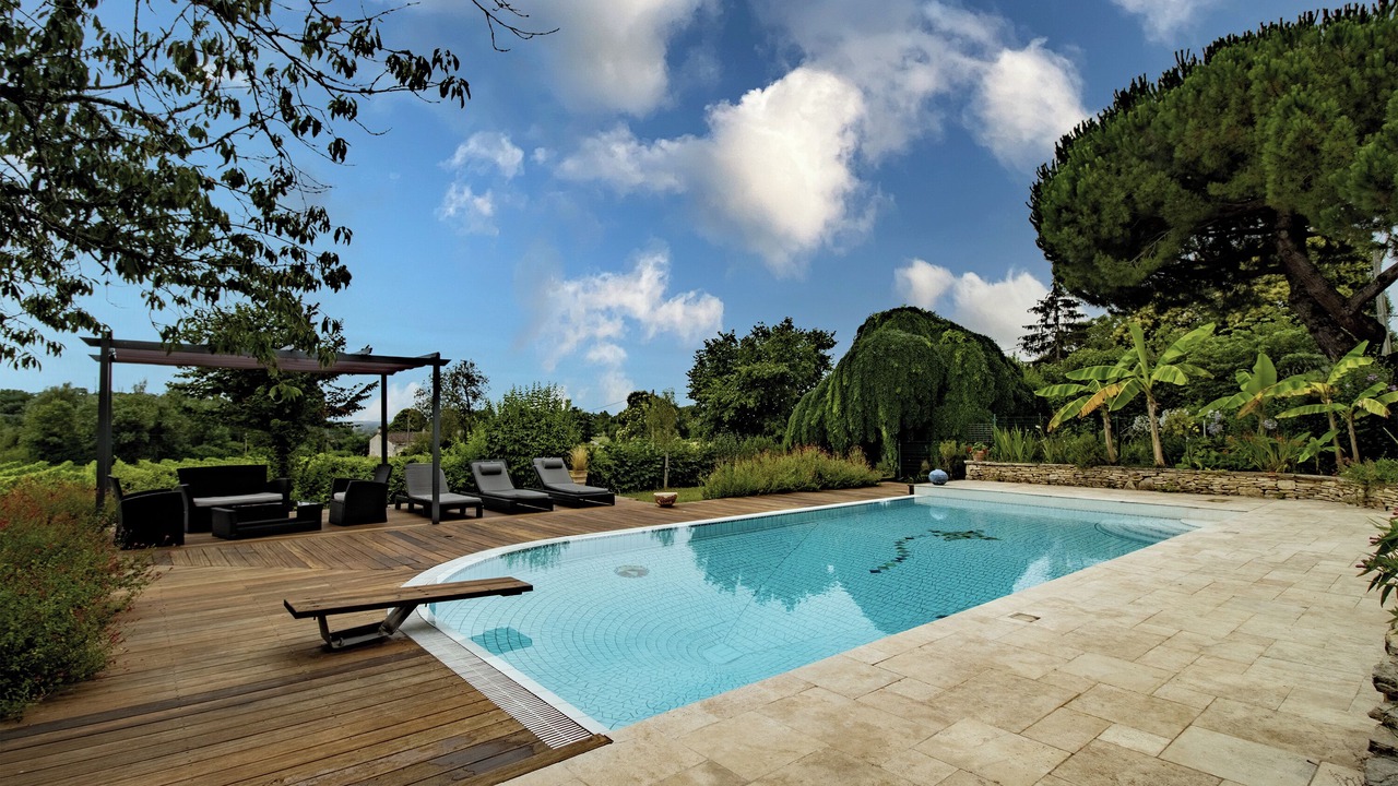 Photo of Outdoor in Saint-Romain-la-Virvee