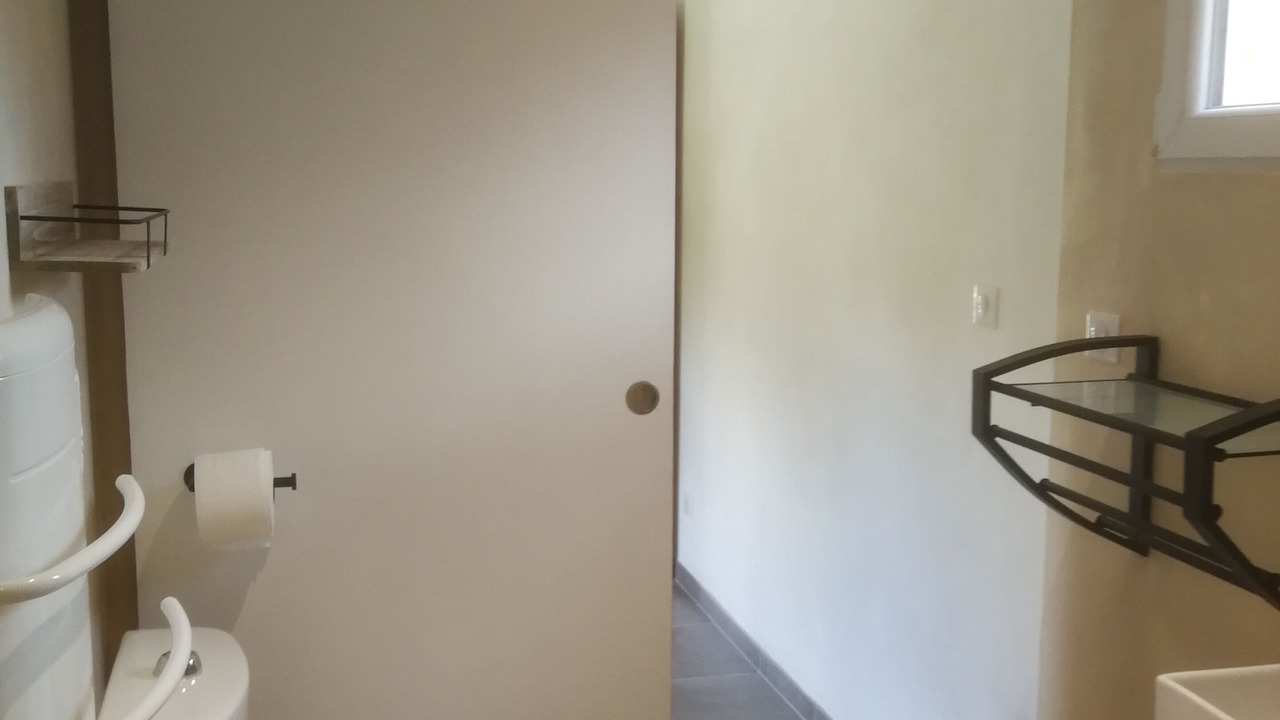 Photo of Bathroom in Labouquerie