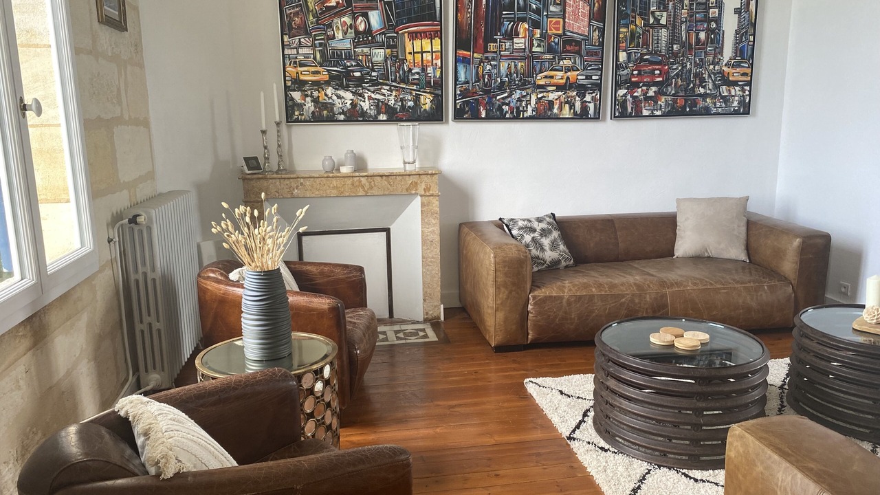 Photo of Livingroom in Saint-Sulpice-de-Faleyrens
