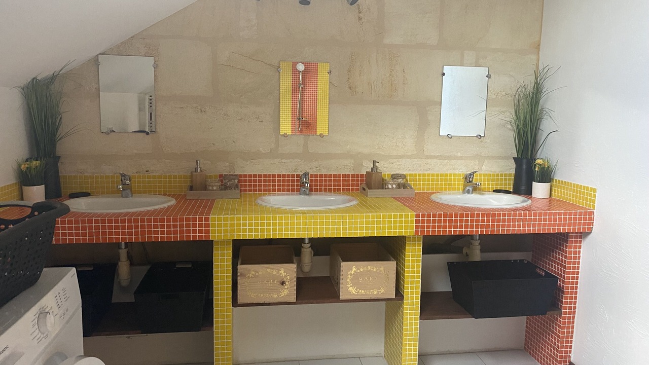 Photo of Bathroom in Saint-Sulpice-de-Faleyrens