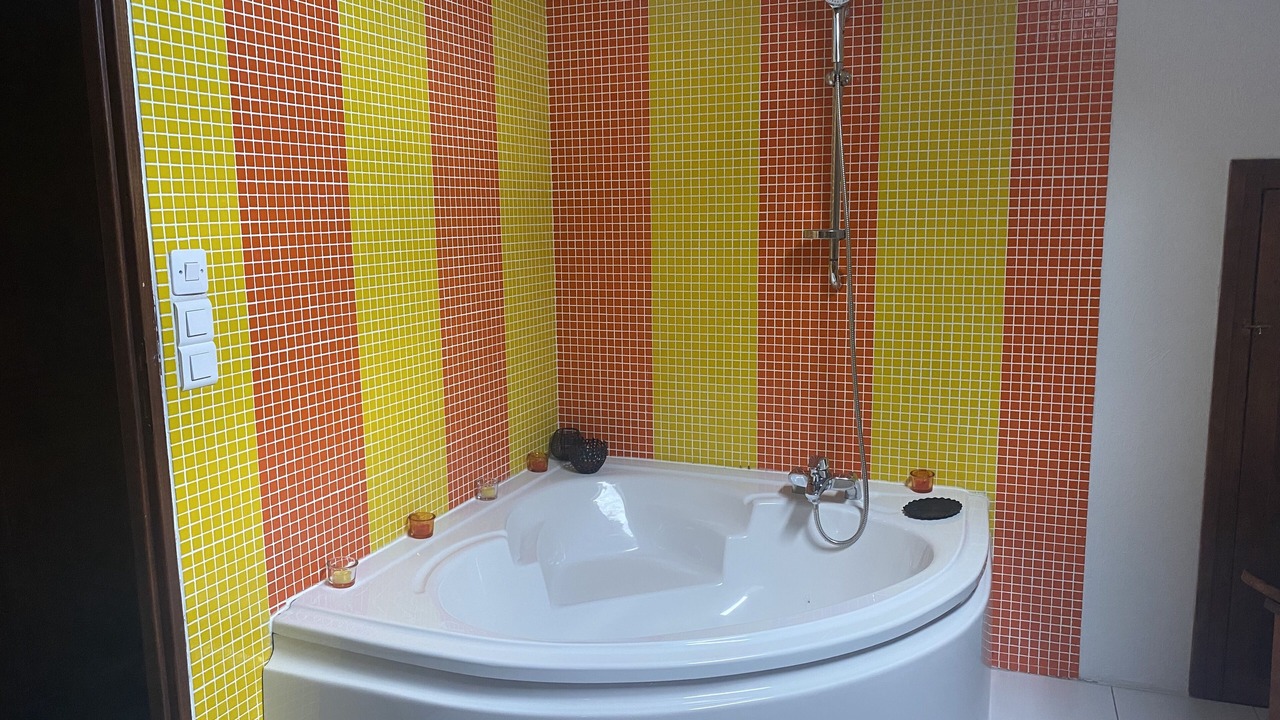 Photo of Bathroom in Saint-Sulpice-de-Faleyrens