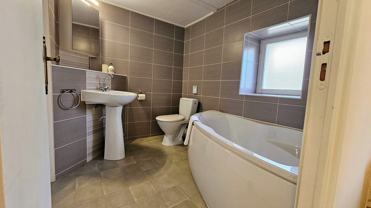 Photo of Bathroom in Pageas