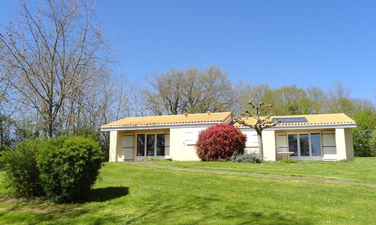 Photo of Outdoor in Prailles