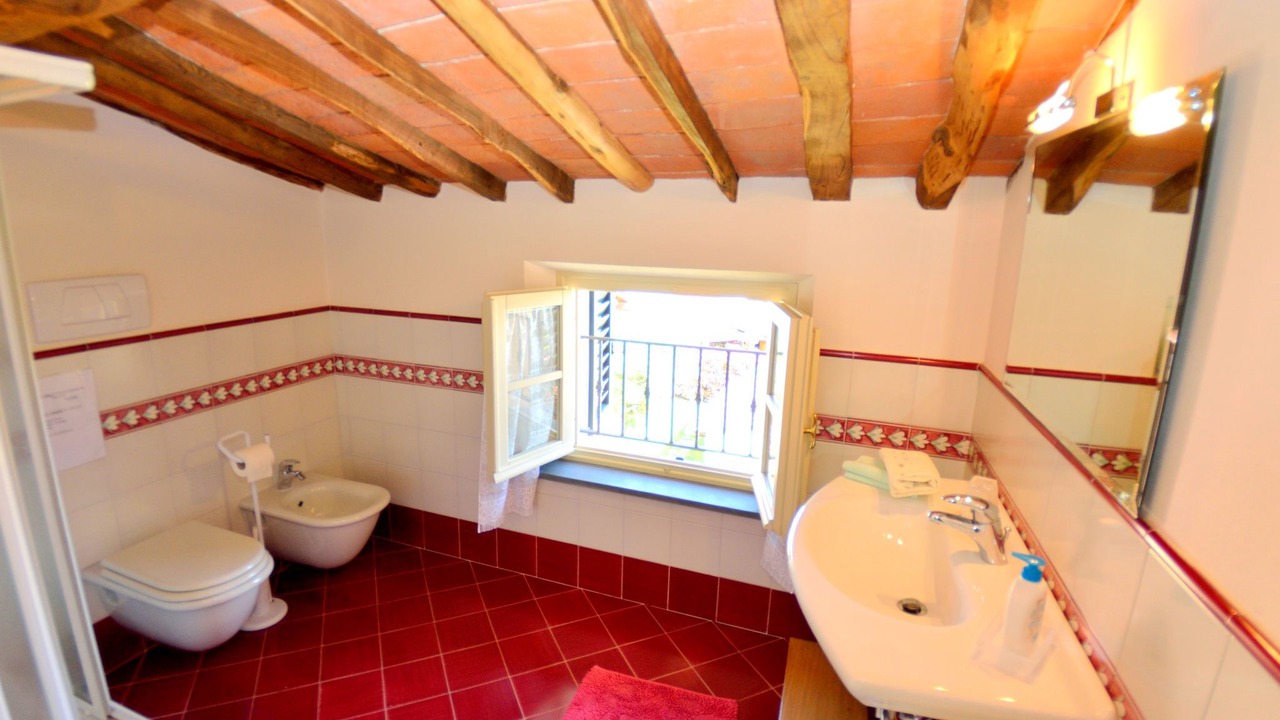 Photo of Bathroom in Colle di Compito