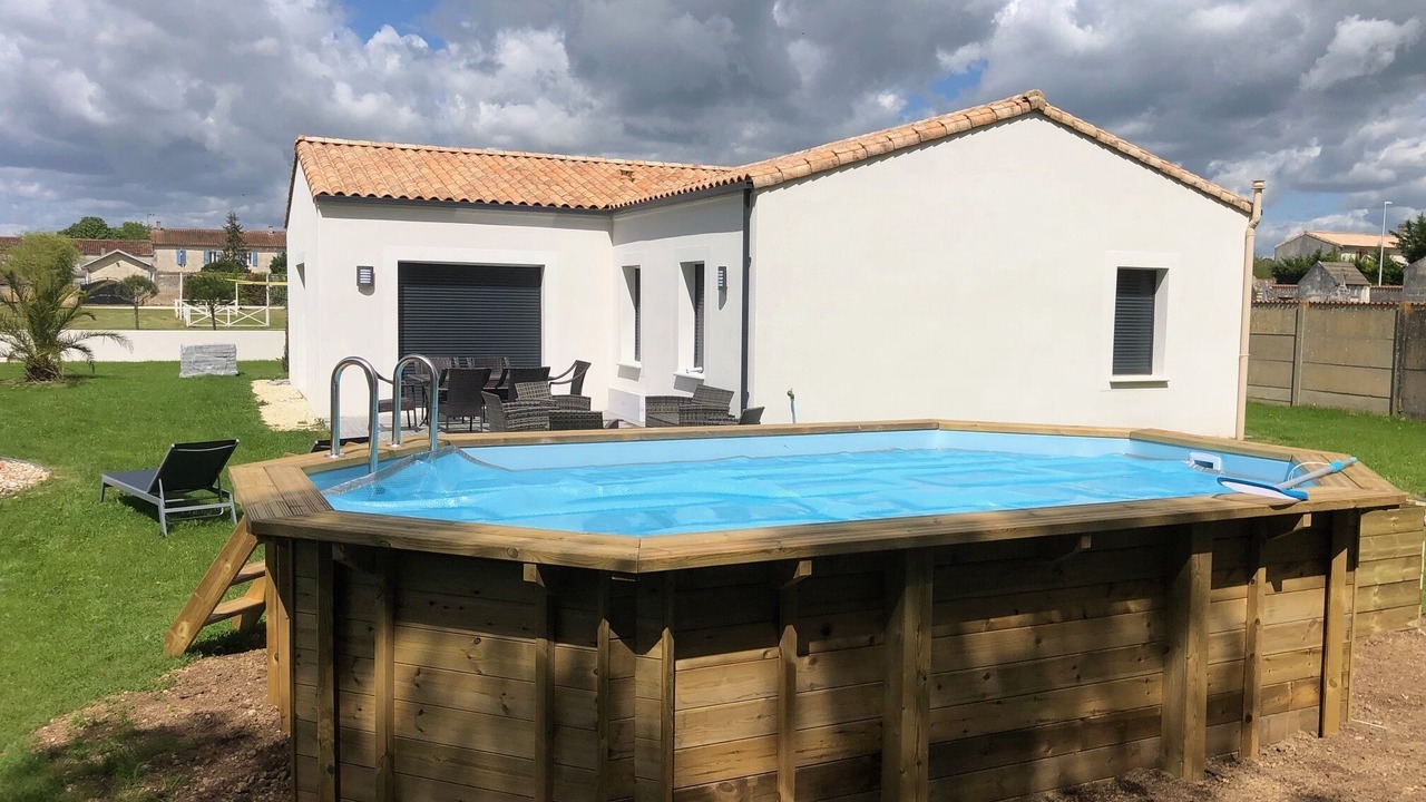 Photo of Outdoor in Chambon