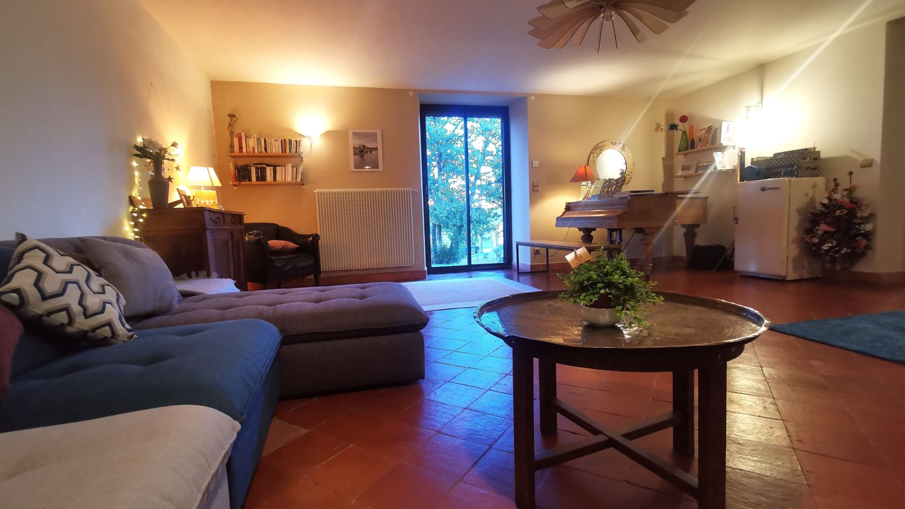 Photo of Livingroom in Mescoules