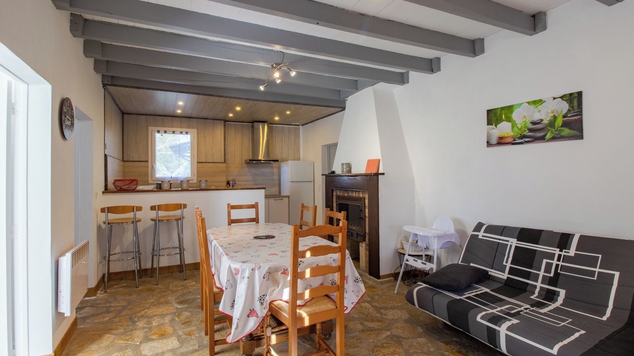 Photo of Livingroom in Saint-Andre-dAllas