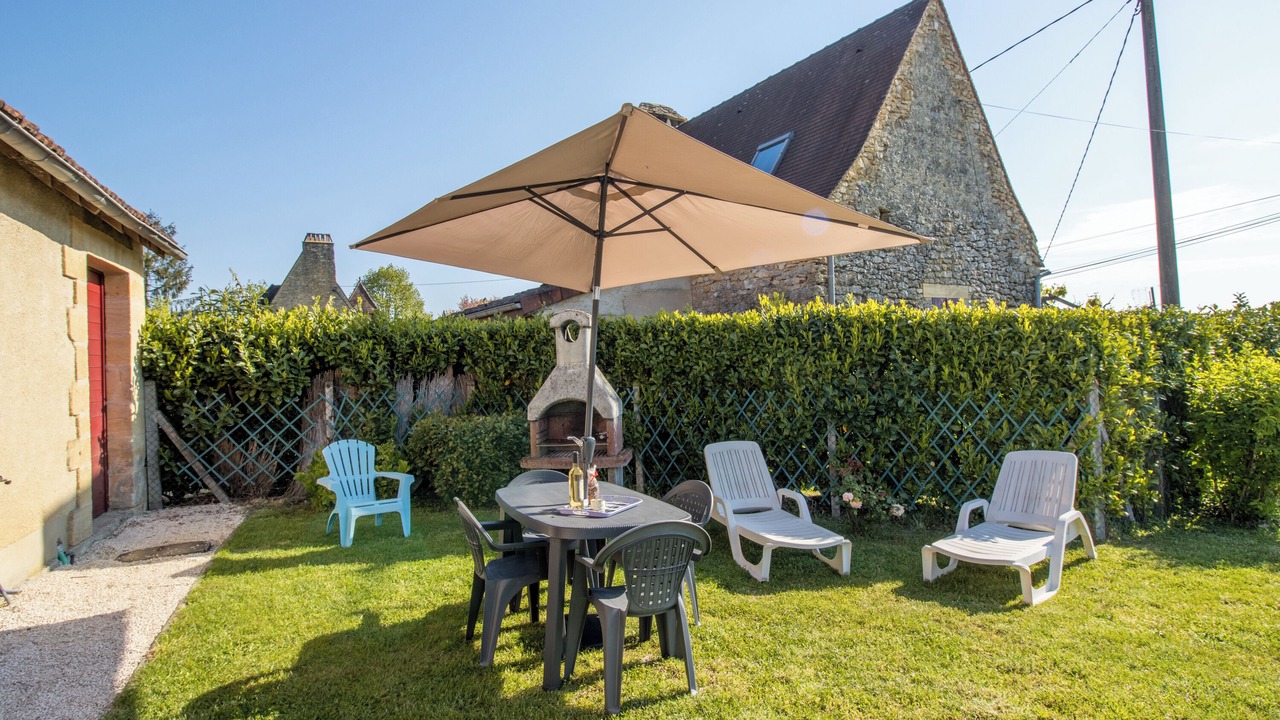 Photo of Outdoor in Saint-Andre-dAllas