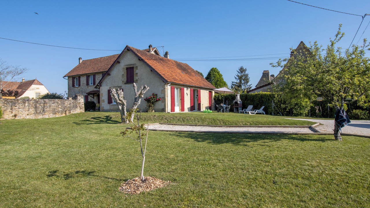 Photo of Outdoor in Saint-Andre-dAllas