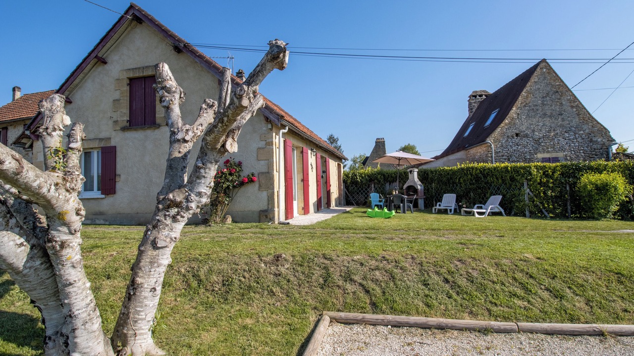 Photo of Outdoor in Saint-Andre-dAllas