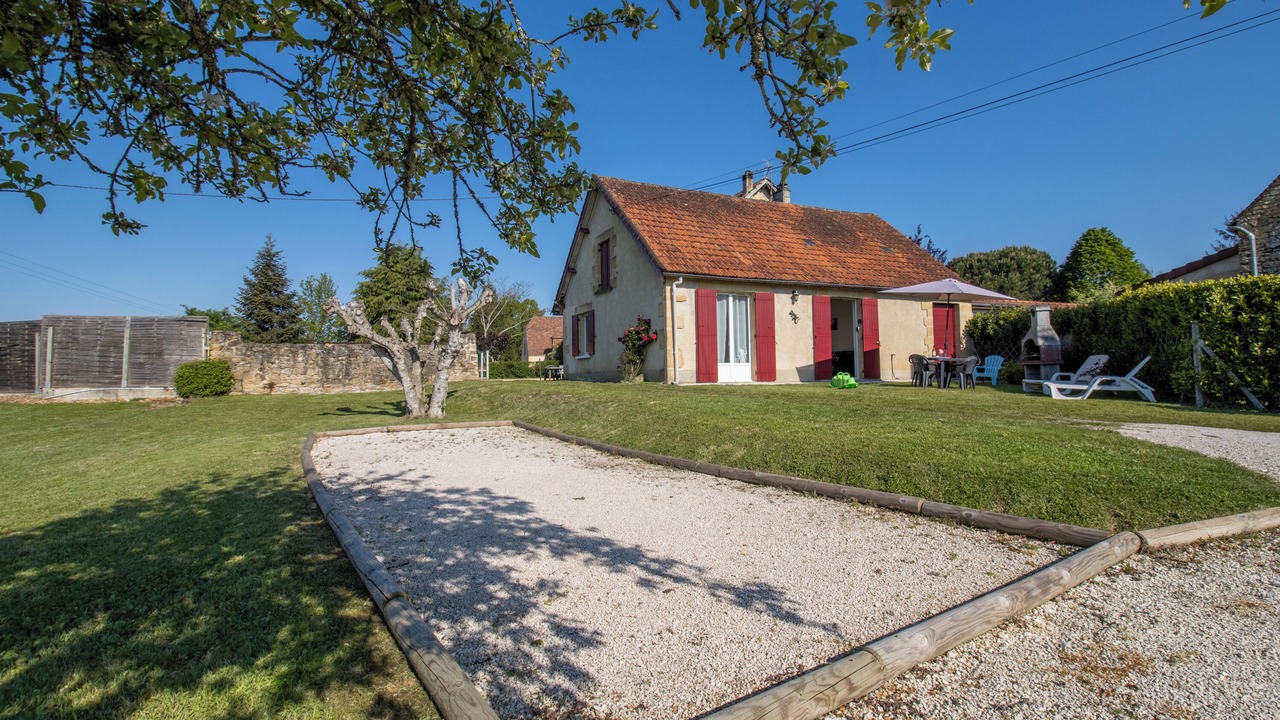 Photo of Outdoor in Saint-Andre-dAllas