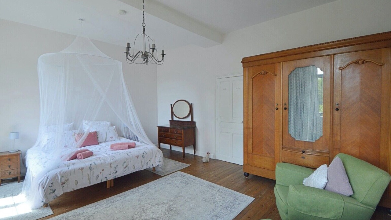 Photo of Bedroom in Saint-Medard-d'Excideuil