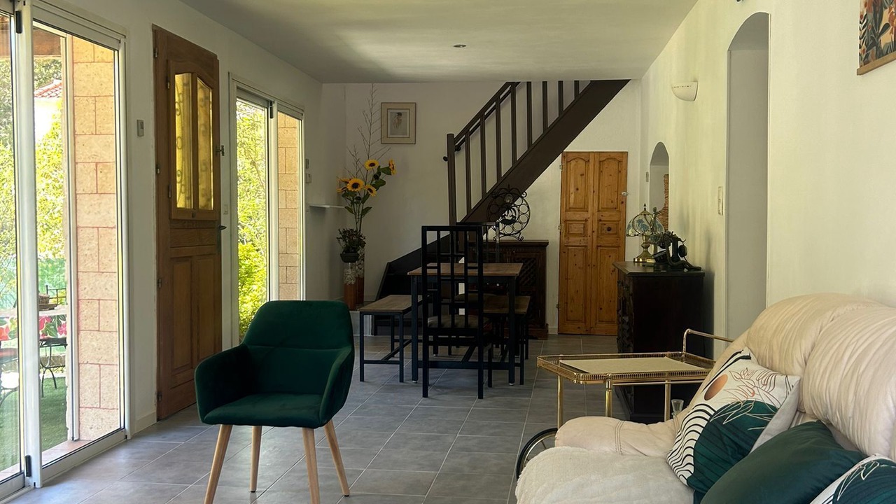 Photo of Livingroom in Auriol