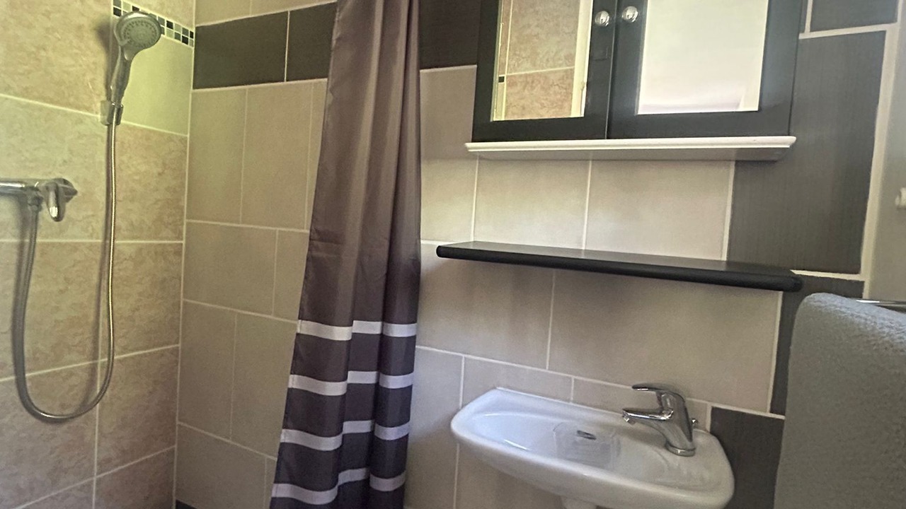 Photo of Bathroom in Auriol