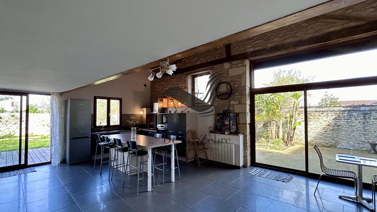 Photo of Kitchen in Moeze