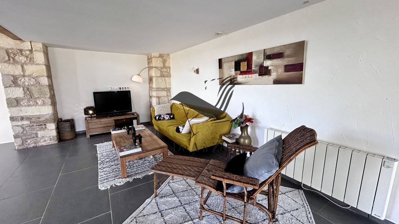 Photo of Livingroom in Moeze