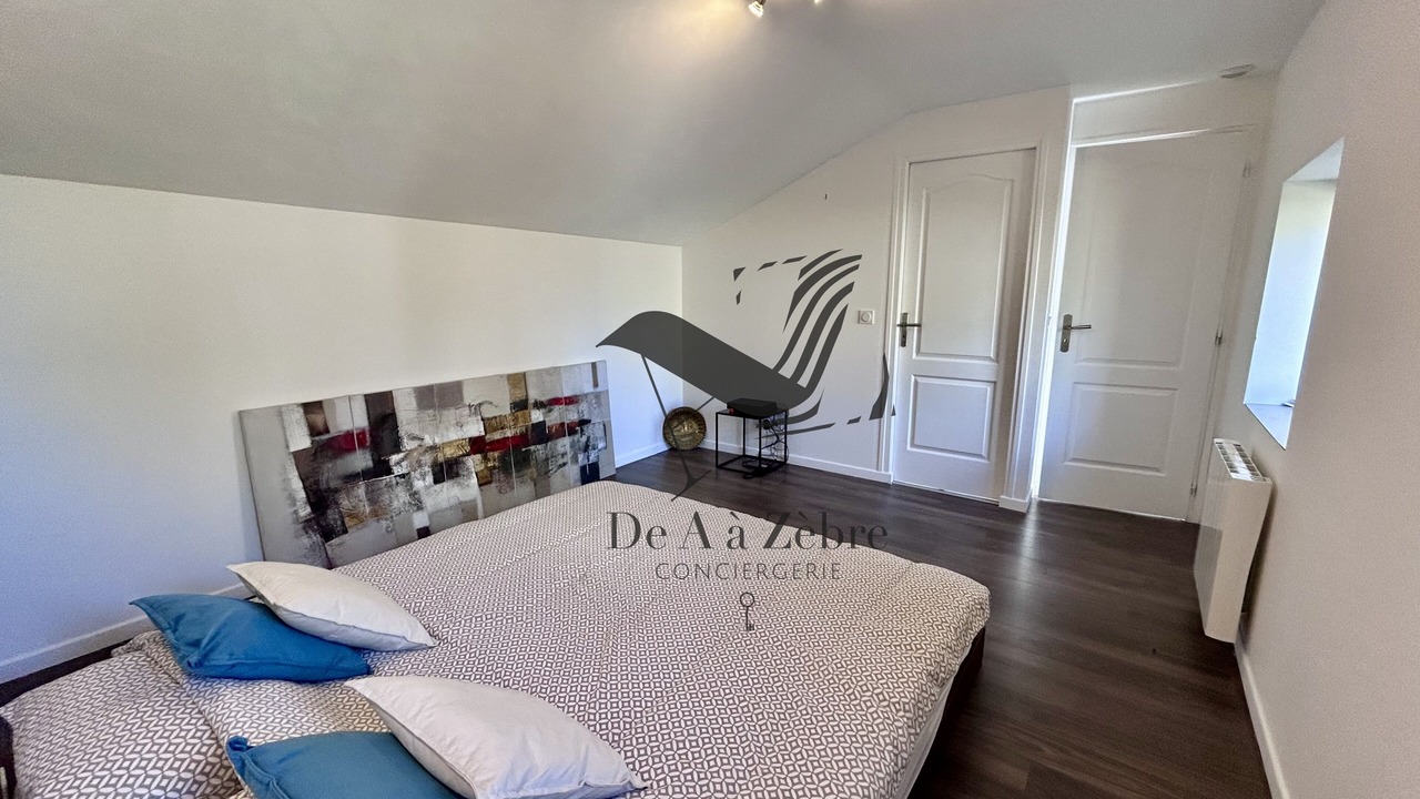Photo of Bedroom in Moeze