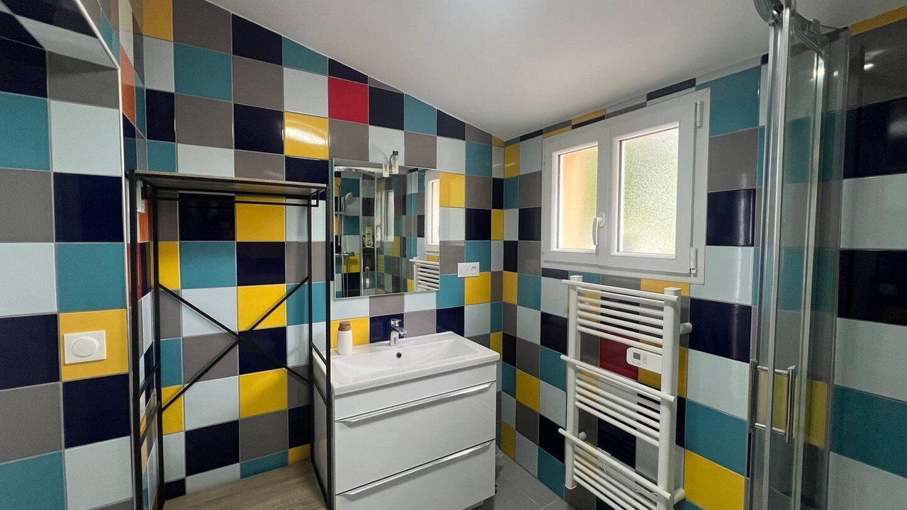 Photo of Bathroom in Jaunay-Clan