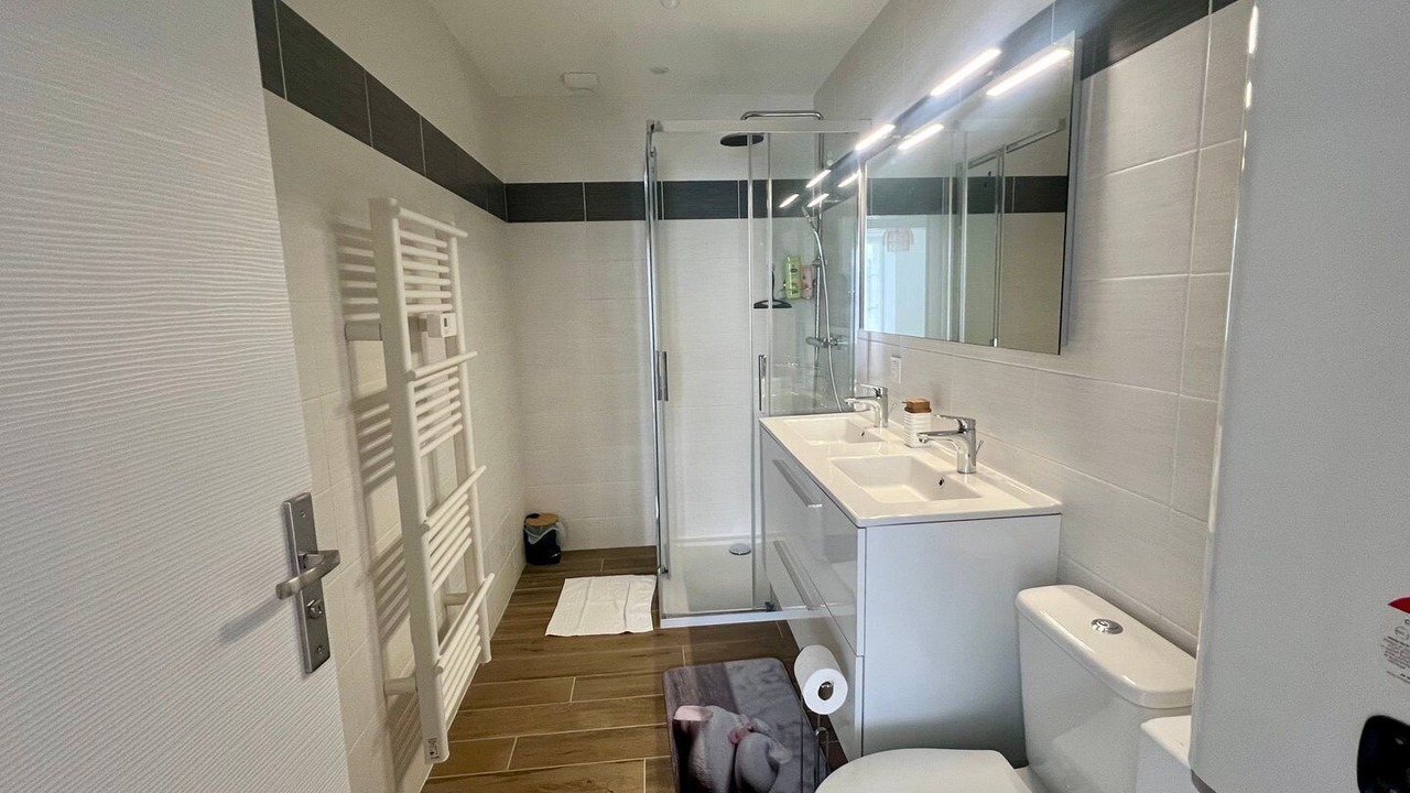 Photo of Bathroom in Jaunay-Clan