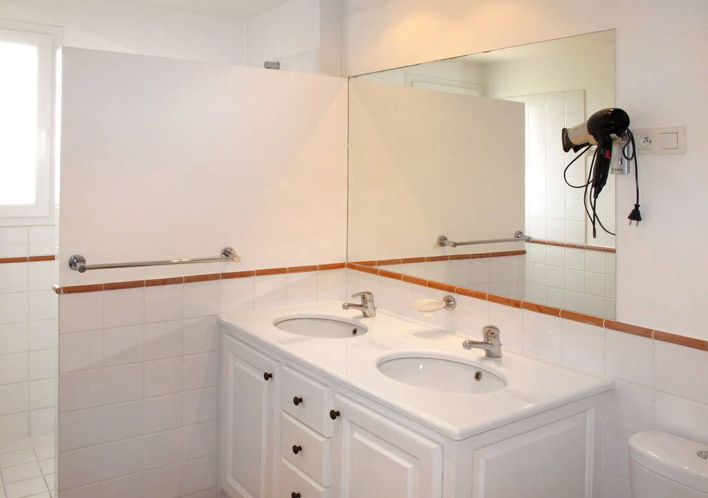 Photo of Bathroom in La Rouviere