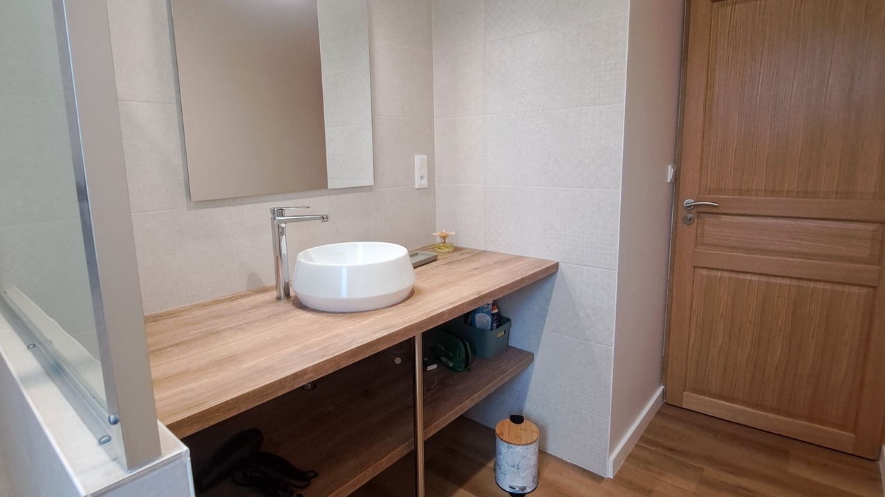 Photo of Bathroom in Saint-Vaize