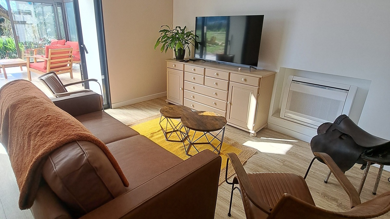 Photo of Livingroom in Saint-Vaize