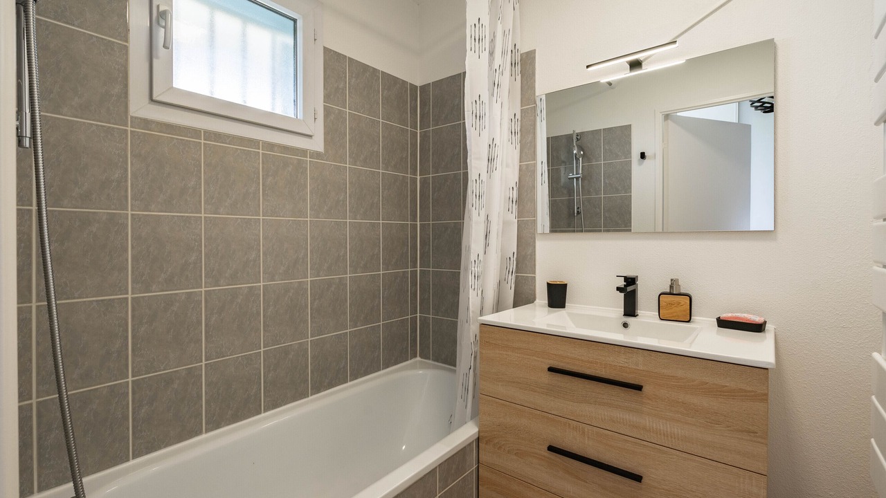Photo of Bathroom in Marennes