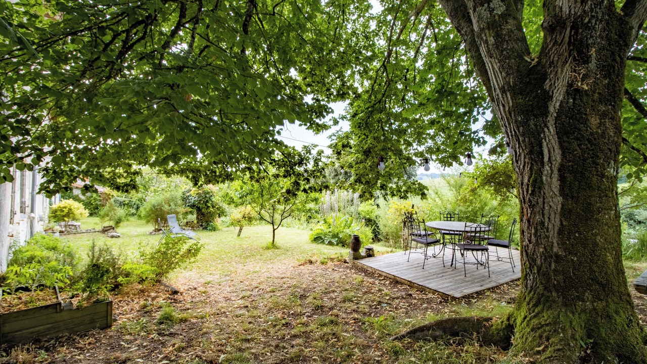 Photo of Outdoor in Chalais